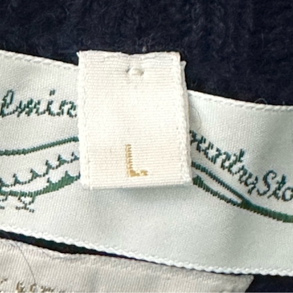 Wilmington Country Store Size Large Navy Blue 100% Scottish Wool Sweater - Picture 16 of 16